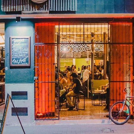 The Spot Hostel Леон Екстер'єр фото