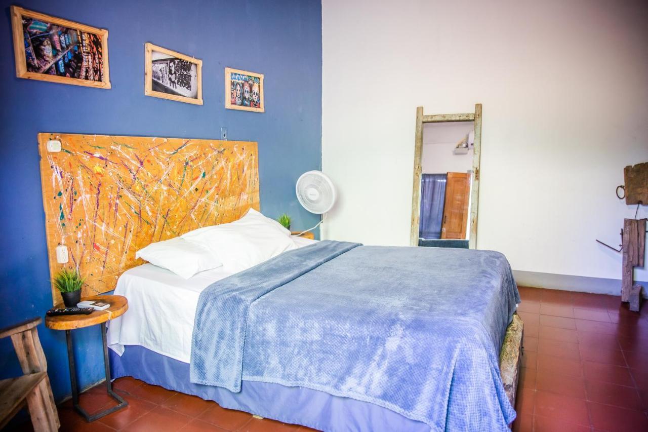 The Spot Hostel Леон Екстер'єр фото