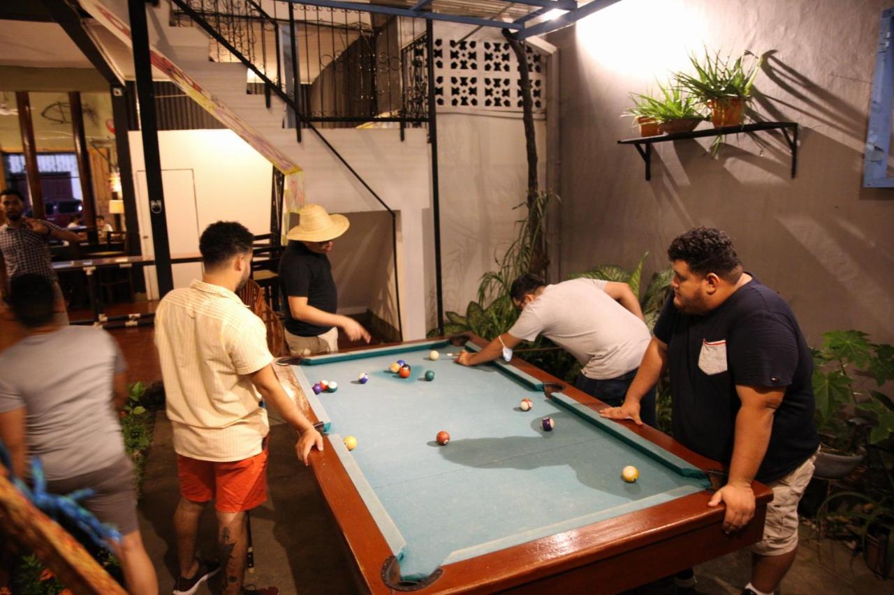 The Spot Hostel Леон Екстер'єр фото