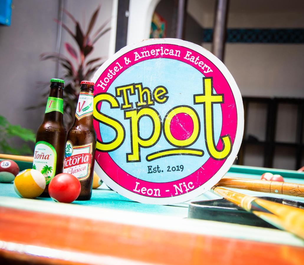 The Spot Hostel Леон Екстер'єр фото